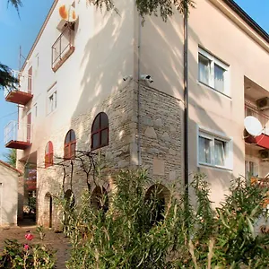  Apartment Mira 1804 Kroatien